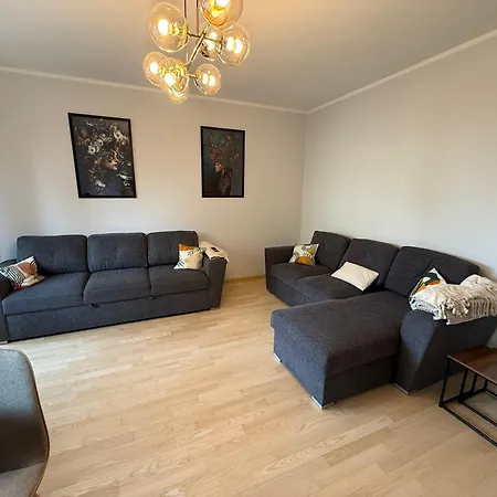 Appartamento Friends&family Ken 80m2, Metro Stoklosy Varsavia