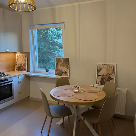 Friends & Family Ken 80m2, Metro Stoklosy Appartement Varsovie