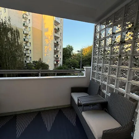 Appartamento Friends&family Ken 80m2, Metro Stoklosy